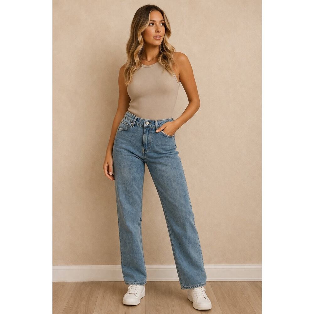 Calvin Klein Women's Size 11 Straight Leg Blue Denim Wide Leg Boot Cut 30 Inseam